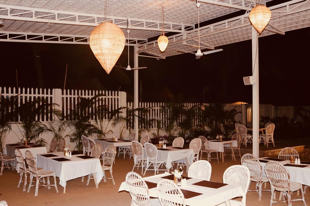 The White Resort Агонда Экстерьер фото